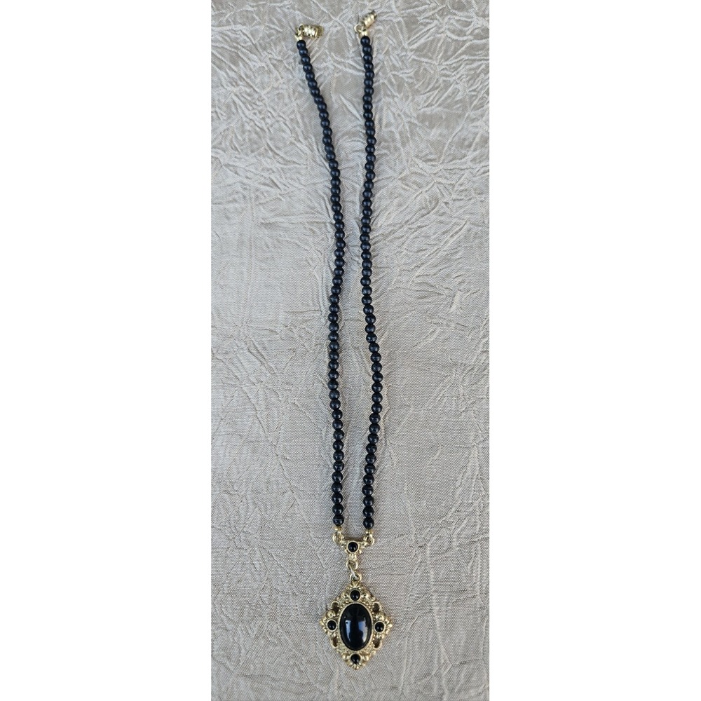 1928 Victorian Reproduction Faux Black Stone Pendant Beaded Necklace